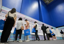 “이러다 정규직 사라질 판”…직원 채용 안 하고 잠깐 ‘빌려쓴다’